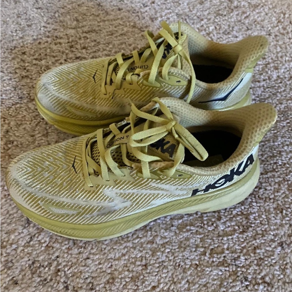 Hoka Lemon Running Shoes
